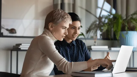 Revolutionizing-Claims-Operations-with-Gen-AI-powered-Multi-Agent-Collaboration-Thumbnail