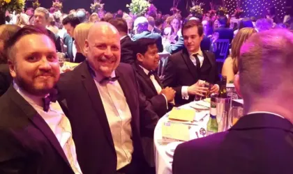 firstsource-bskyb-partnership-wins-outsourcing-excellence-award-2014_tn